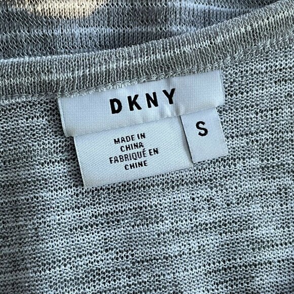 DKNY Women’s Small Knit Tank Gray White Stripe Hi Low Hem Split Side Seam Top - Picture 5 of 5